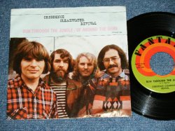 画像1: CCR / CREEDENCE CLEARWATER REVIVAL - UP AROUND THE BEND   ( Ex+/Ex+++ ) /1970  US ORIGINAL 7"SINGLE With PICTURE SLEEVE 