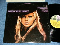 画像1: NANCY SINATRA - MOVIN' WITH NANCY ( Ex+/Ex+++ ) / 1967 US ORIGINAL "MULTI COLOR Label" STEREO Used LP 