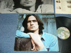 画像1: JAMES TAYLOR - SWEET BABY JAMES : With POSTER SONG SHEET : 2nd Press "TITLE Credit" on Front Cover  (Matrix # WS-1-1843 39638 TH-9/WS-2-1843 39639-5 SS-BR ) "TERRE HAUTE Press"  ( Ex++/Ex+++) / 1974 US AMERICA  2nd Press "BURBANK STREET" Label Used  LP