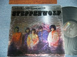 画像1: STEPPENWOLF - STEPPENWOLF ( 1st Press Jacket "NO TITLE COVER" ) (   Matrix #   A) DS 50029 A-1 Bellsound LW    B) DS 50029 B  Bellsound LW  ) ( Ex+/Ex+++,Ex++ ) / 1968 US AMERICA ORIGINAL  Used LP 