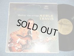 画像1: MERLE TRAVIS - WALKIN' THE STRINGS ( Ex+/Ex++) / 1960 US AMERICA  ORIGINAL "GOLD Label" MONO Used LP 