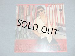 画像1: BRUCE SPRINGSTEEN - LUCKYTOWN  ( SEALED ) / 1982 HOLLAND ORIGINAL "BRAND NEW SEALED"  LP