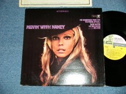 画像1: NANCY SINATRA - MOVIN' WITH NANCY ( Ex++/MINT- ) / 1967 US AMERICA 1st Press "MULTI-COLOR Label" STEREO Used LP 