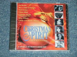 画像1: V.A. OMNIBUS (BRIAN WILSON, PAT BOONE, PERRY COMO, CHAKA KHAN, CHRISTINE McVIE, CATNIR and WENDY WILSON, BOY'S CHOIR OF HARLEM) - CHRISTMAS SPIRIT : A Musical Collection ( SEALED ) /  1998 US AMERICA  ORIGINAL  "Brand New SEALED"  CD 