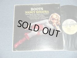 画像1: NANCY SINATRA - BOOTS (Ex/Ex++ WOBC, WOL) / 1966 US AMERICA ORIGINAL "MULTI COLOR Label" STEREO  Used LP 