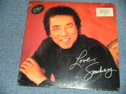 画像1: SMOKEY ROBINSON (of The MIRACLES) - LOVE, SMOKEY (SEALED Cut Out) / 1990 US AMERICA ORIGINAL  "BRAND NEW SEALED" LP