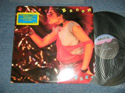 画像1: BOBBY BROOM - LIVIN' FOR THE BEAT ( Ex++/MINT-  Cut Out )   / 1984 US AMERICA ORIGINAL  Used  LP 