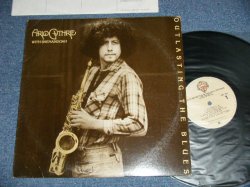 画像1: ARLO GUTHRIE - OUTLASTING THE BLUES  (Ex++/MINT-)  / 1979 US AMERICA ORIGINAL 1st Press "BWHITE Label" Used LP 