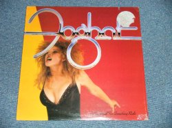 画像1: FOGHAT  - IN THE MOOD FOR SOMETHING RUDE (SEALED CUTOUT) / 1982 US AMERICA ORIGINAL "BRAND NEW SEALED" LP