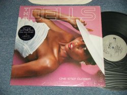 画像1: THE DELLS - ONE STEP CLOSER  (Ex++/MINT-B-1,2:Ex+++ )  / 1984 US AMERICA ORIGINAL Used  LP 