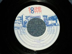 画像1: J. BLACKFOOT - A) TAXI (NORTHERN STYLE SLOW BALLAD)  B) WHERE IS LOVE (NORTHERN)  (Ex+++/Ex+++)  / 1981 US AMERICA ORIGINAL Used 7" 45 rpm Single 