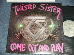 画像1: TWISTED SISTER - COME OUT AND PLAY (Ex+++/MINT- Cut Out) / 1985 US AMERICA ORIGINAL Used LP