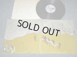 画像1: JONI MITCHELL - THE HISSING OF SUMMER LAWNS (Matrix #A) 7E-1051 A-1 RE CSM   B) 7E 1051 B-1 RE CSM  )(Ex+/MINT-) / 1975 US AMERICA ORIGINAL Used LP 