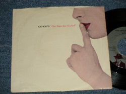 画像1: GO-GO'S - A) OUR LIPS ARE SEALED  B) SUIRFIN' & SPYIN' (With The VENTURES) (Ex+/Ex++) / 1981 US AMERICA ORIGINAL Used 7" 45 Single with PICTURE SLEEVE 