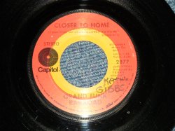 画像1: GFR GRAND FUNK RAILROAD - A) CLOSER TO HOME  B) AIMLESS LADY (Ex/VG+++　　をＬ) / 1970 US AMERICA ORIGINAL Used 7" Single