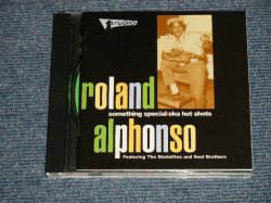 画像1: Roland Alphonso Featuring The Skatalites And Soul Brothers - Something Special: Ska Hot Shots (MINT-/MINT) / 2000 US AMERICA ORIGINAL Used CD