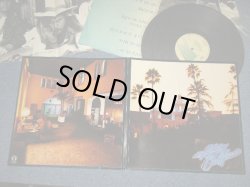 画像1: EAGLES - HOTEL CALIFORNIA : With Custom Inner Sleeve& POSTER (Matrix #A)B-14665 STERLING ▵24824 MR 6E-103-1 21 AR 8-26 +  "IS IT 6'O'CLOCK YET?" T B) B-14666 ▵24824-x MR 6E-103B 21 AR 8-26 "V.O.L. IS FIVE PIECE LIVE" (MINT-/MINT-) /1977 US AMERICA REISSUE "COMPLETE SET" Used LP 