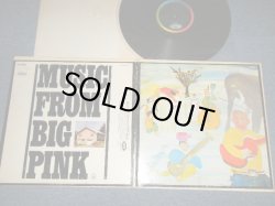 画像1: THE BAND - MUSIC FROM BIG PINK( Matrix #A)SKAO-1-2955-W4 B#2 O(0?) B) SKAO2-2955-X6 #1 O(0?))"Capitol Records Pressing Plant Press, in JACKSONVILLE in ILLINOIS" (Ex+++/Ex+++) / 1968 US AMERICA ORIGINAL 1st Press "BLACK with RAINBOW RING LABEL" "MFD. BY CAPITOL RECORDS, INC. U.S.A.T:M. [CAPITAL LOGO] • MARCA REG. • U.S. PAT. NO. 2,631,859"  1st Press "Full Member credit Label" 2nd press "With 'B.D. 1968' Credit at FRONT COVER's BOTTOM" Used LP