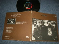 画像1: THE BAND -  THE BAND (Matrix # A)SKAO-1-80132-2 B)SKAO-2-80132-1) (VG+++, Ex++, Ex+++/Ex++ A-6:Press Miss): / 1970 US AMERICA ORIGINAL "CAPITOL RECORD CLUB Release" "TEXTURED COVER"  "BLACK With RAINBOW LABEL" Used LP 