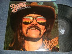 画像1: DICKEY BETTS & GREAT SOUTHERN (ALLMAN BROTHERS BAND) - ATLANTA'S BURNING DOWN (Ex+++/MINT- Cutout) /1978 US AMERICA ORIGINAL Used LP