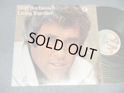 画像1: BURT BACHARACH - LIVING TOGETHER(Ex+++/Ex+++) / 1973 US AMERICA ORIGINAL "1st Press SILVER Label" Used LP