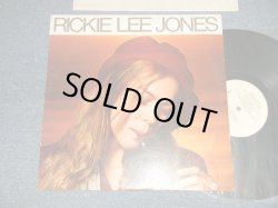 画像1: RICKIE LEE JONES - RICKIE LEE JONES (Matrix #A)BSK-1-3296-JW5 #2 JS 0 B)BSK-2-3296-JW6 #2  0) "Capitol Records Pressing Plant JACKSONVILLE Press in ILLINOIS" ( Ex+++/Ex++ B-1:Ex)  / 1979  US AMERICA ORIGINAL "1st Press Label" Used LP