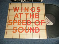 画像1: WINGS PAUL McCARTNEY (THE BEATLES) - AT THE SPEED OF SOUND (MINT-/MINT) / 1976 UK ENGLAND ORIGINAL Used LP With CUSTOM INNER SLEEVE