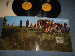 画像1: V.A. VARIOUS - BOY MEETS GIRL (Ex+++/Ex+++ Looks:MINT- BB BB) / 1969 US AMERICA  ORIGINAL "YELLOW Label with Dist by PARAMOUNT Label" Used 2-LP 