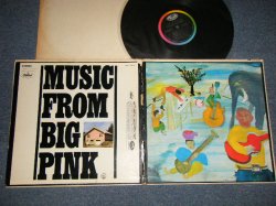 画像1: THE BAND - MUSIC FROM BIG PINK( Matrix #A)SKAO-1-2955-A1 IAM[in TRIANGLE] B) SKAO2-2955-X8 IAM[in TRIANGLE]) "SCRANTON Press in PENNSYLVANIA" (Ex+++/Ex++ Looks:Ex+++ EDSP) / 1968 US AMERICA ORIGINAL 1st Press "BLACK with RAINBOW RING LABEL" "MFD. BY CAPITOL RECORDS, INC. U.S.A.T:M. [CAPITAL LOGO] • MARCA REG. • U.S. PAT. NO. 2,631,859" "Rare Large STEREO Printed on Label" 1st Press "Full Member credit Label" 2nd press "With 'B.D. 1968' Credit at FRONT COVER's BOTTOM" Used LP