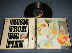 画像1: THE BAND - MUSIC FROM BIG PINK( Matrix #A)SKAO-1-2955-A-3 : 2 * B) SKAO2-2955-A-3 : → *) "LOS ANGELESB Press in CA" (Ex++/Ex+) / 1968 US AMERICA ORIGINAL 1st Press "BLACK with RAINBOW RING LABEL" "MFD. BY CAPITOL RECORDS, INC. U.S.A.T:M. [CAPITAL LOGO] • MARCA REG. • U.S. PAT. NO. 2,631,859" "Small STEREO Label" 1st Press "Full Member credit Label" 2nd press "With 'B.D. 1968' Credit at FRONT COVER's BOTTOM" Used LP