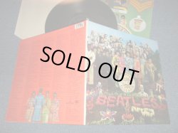 画像1: The BEATLES -  SGT. PEPPERS LONELY HEARTS CLUB BAND (With CUT OUTS) (Matrix #A)YEX 637-6-1-2- HTM B)YEX 638-6-1-1-4--6) (MINT-/MINT) / UK ENGLAND "19?? Version WHITE Parlophone & 2 EMI Label" Used LP 