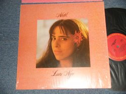 画像1: LAURA NYRO -  NESTED "with CUSTOM SLEEVE) (Matrix # A)1E / B)1E) "SANTA MARIA Press in CA" (MINT-/MINT-) /  1978 US AMERICA ORIGINAL Used LP