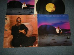 画像1: STEVIE WONDER - IN SQUARE CIRCLE (Ex++/MINT-) / 1985 US AMERICA ORIGINAL 1st Press "EMBOSSED Jacket" "With BOOKLET" Used LP  