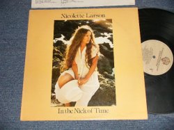 画像1: NICOLETTE LARSON - IN THE NICK OF TIME (With CUSTOM INNER SLEEVE) (Ex+++/Ex+++) / 1979 US AMERICA ORIGINAL 1st Press "LIGHT BROWN Label" Used LP