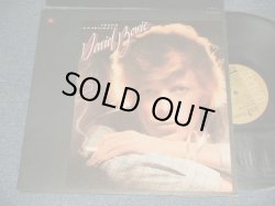 画像1: DAVID BOWIE - YOUNG AMERICAN (with CUSTOM INNER) (Ex+++/Ex+++) / 1975 CANADA ORIGINAL "TAN Label" Used LP
