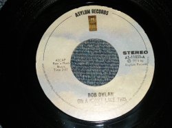 画像1: BOB DYLAN - A)ON A NIGHT LIKE THIS  B)YOU ANGEL YOU (With JUKEBOX STRIPE)  (MINT-/MINT-) / 1974 US AMERICA ORIGINAL Used 7"SINGLE