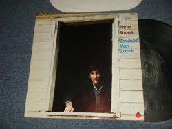 画像1: TOWNES VAN ZANDT  - FLYIN' SHOES (Ex+++/Ex+++ SWOFC) / 1978 Version US AMERICA ORIGINAL Used LP 