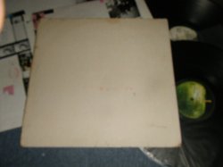 画像1:  BEATLES  - THE BEATLES (WHITE ALBUM) (Matrix #1)YEX 709-1   1 TH 2)YEX 710-1  3 GDR 3)YEX 711-2  1 GAA 4)YEX 712-1  2 MP)(No.0229011) (Ex+/Ex++) / 1968 UK ENGLAND "ORIGINAL TOP LOARDED / TOP OPEN" "2nd Press 'An E.M.I. Recording' Credit Label" STEREO Used 2 LP NO Inserts(NO Poster & Black Inner)