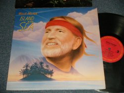 画像1: WILLIE NELSON - ISLAND IN THE SEA (With CUSTOM INNER) (MINT-/MINT-) / 1987 US AMERICA ORIGINAL Used LP