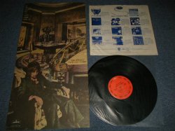 画像1: ROD STEWART - NEVER A DULL MOMENT ("CUSTOM GIMMICK Jacket") (Matrix #A)SRM-1-646 A-M5 PR G.K.  B)SRM-1-646 B-M4 PR G.K.) (Ex+++, Ex/Ex+++ BB) /1972  US AMERICA ORIGINAL "RED LABEL" Used LP 