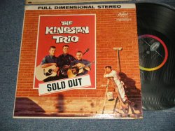 画像1: THE KINGSTON TRIO - SOLD OUT (Ex+/Ex+++ TAPE SEAM, EDSP) / 1960 US AMERICA ORIGINAL 1st Press "BLACK with RAINBOW 'CAPITOL' Logo at Left side Label" STEREO Used LP 