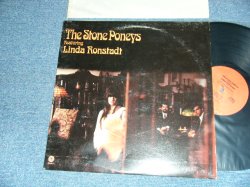 画像1: The STONE PONEYS - Featuring LINDA RONSTADT  (Ex/MINT-) / 1974 Version US ORIGINAL "CAPITOL RECORD CLUB PRELEASE" 1st Press "ORANGE with OLIVE GREEN 'CAPITOL' at Bottom LABEL" Used LP