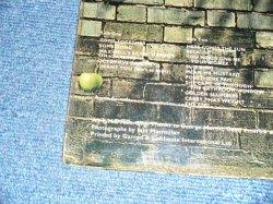 画像1: THE BEATLES - ABBEY ROAD ("misaligned" Back Cover + without/NO HER MAJESTY) (Matrix #A)YEX 749-2 1 O GAA B)YEX 750-1 2 MO) (Ex++/POOR Lots of JUMP) / 1969 UK ENGLAN ORIGINAL "1st Press Label" "'misaligned' 1st Press Back Cover / Jacket" Used LP   