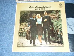画像1: PP&M PETER PAUL & MARY - IN THE WIND (Ex++/Ex++ EDSP) / 1963 US AMERICA ORIGINAL 1st Press "GRAY Label" "MONO" Used  LP 