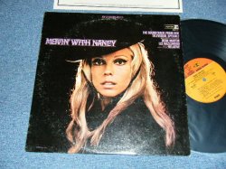 画像1: NANCY SINATRA - MOVIN' WITH NANCY (Ex/Ex+ Looks:VG+++, MINT-)  / 1968 Version US AMERICA 2nd Press "2-Color Label" STEREO Used LP 