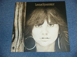 画像2: LINDA RONSTADT - LINDA RONSTADT (Matrix #A)SMAS-1-635-H10 ---◄ jay MASTERED BY CAPITOL B)SMAS-2-635-G16 ---◄ MASTERED BY CAPITOL) "WINCHESTER Press in VIRGINIA" (Ex+++/Ex++ Looks:Ex+++) / 1973-4 Version US AMERICA  "TEXTURED Cover" 3rd Press "ORANGE Label" Used LP 