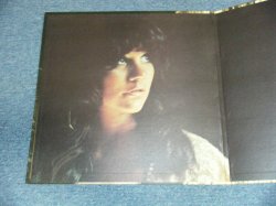 画像4: LINDA RONSTADT - LINDA RONSTADT (Matrix #A)SMAS-1-635-H10 ---◄ jay MASTERED BY CAPITOL B)SMAS-2-635-G16 ---◄ MASTERED BY CAPITOL) "WINCHESTER Press in VIRGINIA" (Ex+++/Ex++ Looks:Ex+++) / 1973-4 Version US AMERICA  "TEXTURED Cover" 3rd Press "ORANGE Label" Used LP 