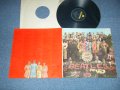 The BEATLES - SGT. PEPPERS LONELY HEARTS CLUB BAND (Without NO CUT OUTS / Without/NO INNER SLEEVE) (Matrix #A)XEX 637-1 4 PL B)XEX 638-1 3 PD) (Ex++/Ex+ Looks;Ex-) / 1967 UK ENGLAND ORIGINAL "YELLOW Parlophone Label" MONO Used LP 
