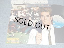 画像1: HUEY LEWIS & THE NEWS - SPORTS (with CUSTOM INNER)(MINT-/MINT-) / 1983 US AMERICA ORIGINAL Used LP