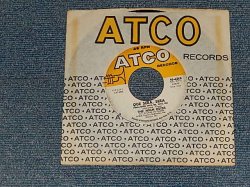画像1: The High Keys - A) Que Sera, Sera(Whatever Will Be, Will Be)   B)Daddy, Ooh' Long Legs (Ex++/Ex++) / 1963 US AMERICA ORIGINAL Used 7" Single  